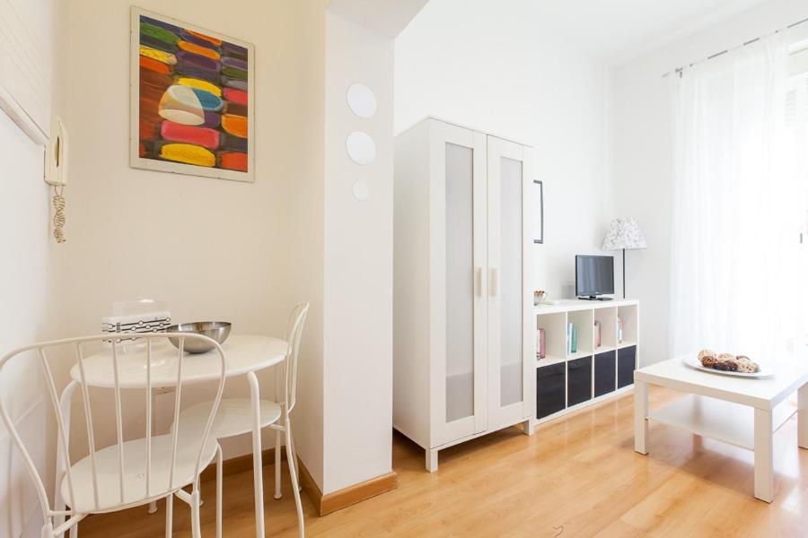 Peral Home Cozy Apartment 세비야 외부 사진